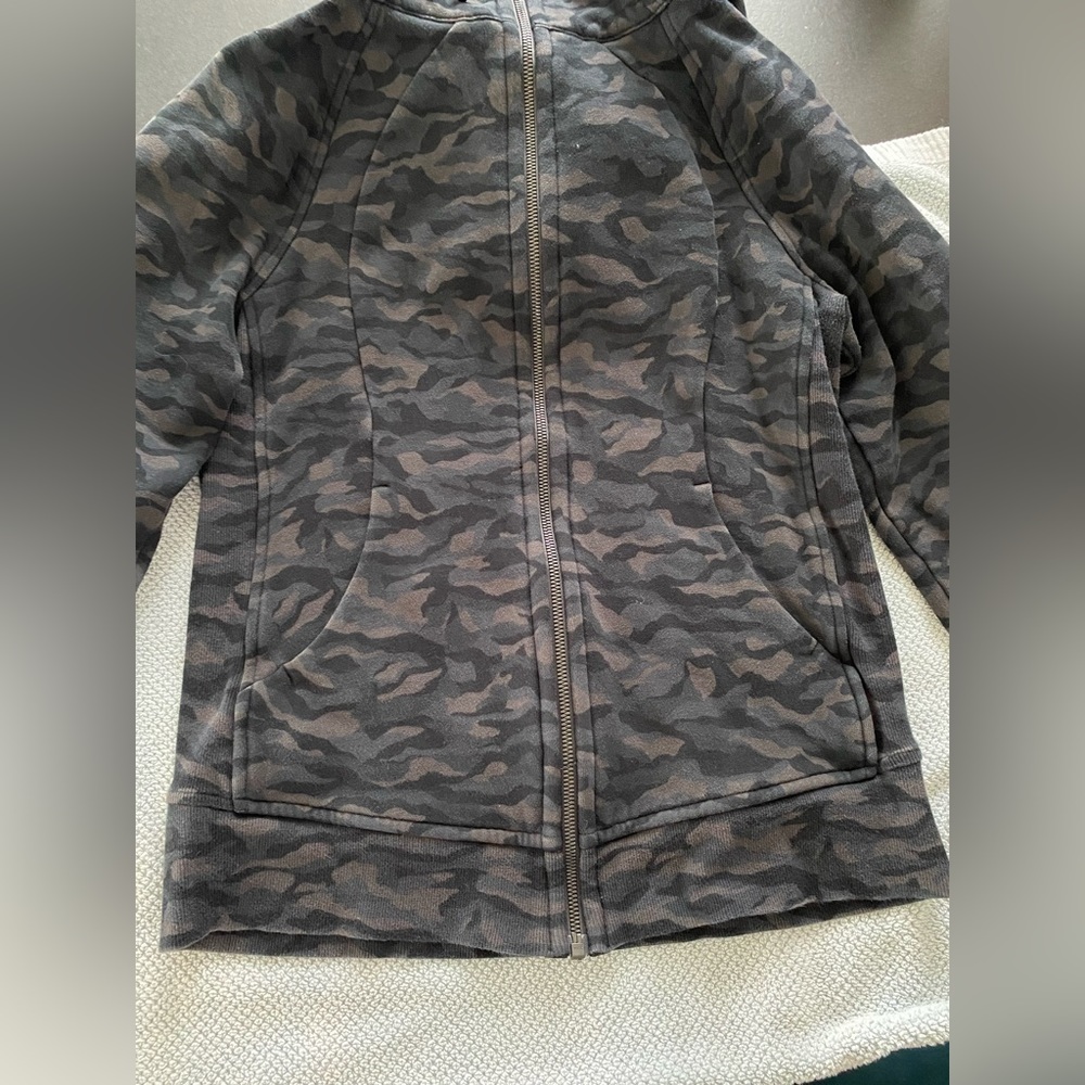 Lululemon Jacket - Picture 4 of 5